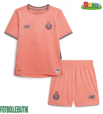 Porto Bortaställ Barn 2025-26 Kortärmad (+ Korta byxor)